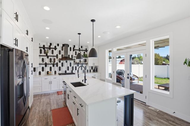 4518 N Dale Ln, Spokane, WA 99212
