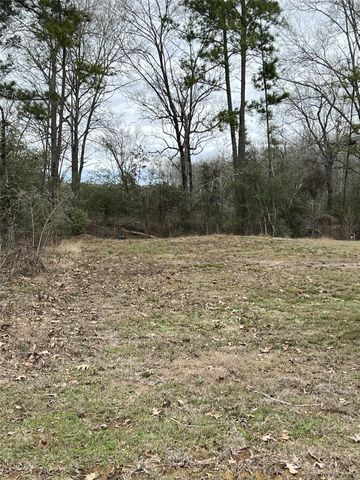 400 Cloverdale, Livingston, TX 77351