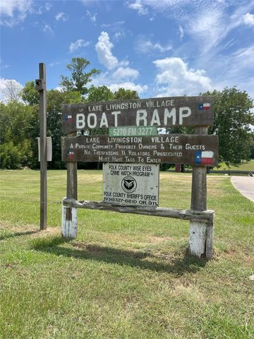 400 Cloverdale, Livingston, TX 77351