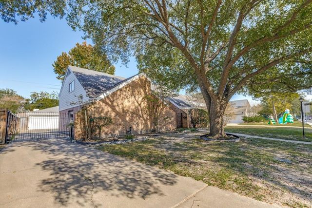 10222 Ella Lee Lane, Houston, TX 77042