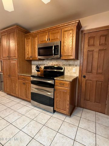 3422 Birchdale Drive, Toledo, OH 43623