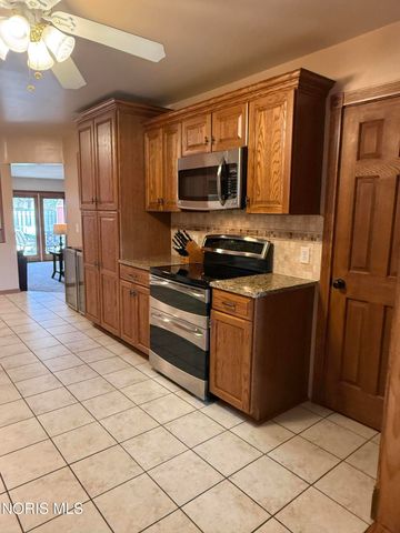 3422 Birchdale Drive, Toledo, OH 43623