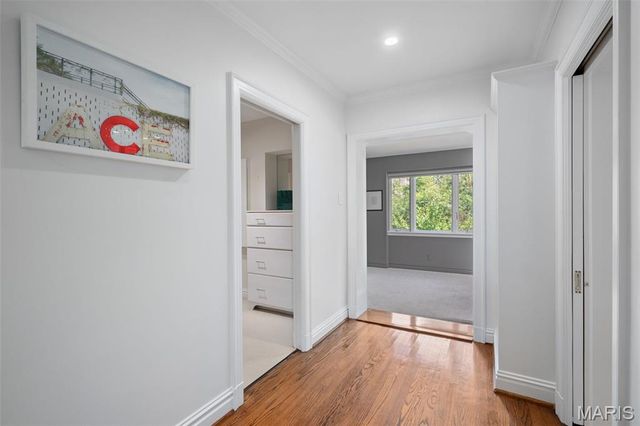 20 Ridgemoor Drive, Clayton, MO 63105