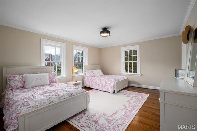 20 Ridgemoor Drive, Clayton, MO 63105