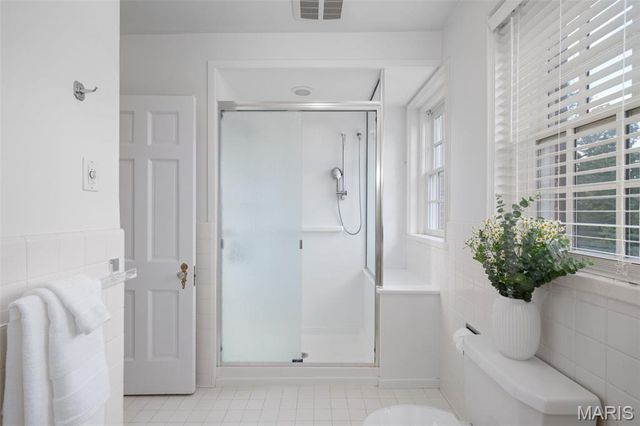 20 Ridgemoor Drive, Clayton, MO 63105