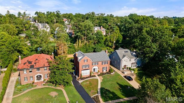 20 Ridgemoor Drive, Clayton, MO 63105