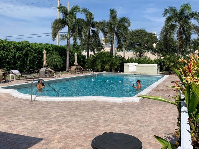 100 S South Boulevard 1c, Boynton Beach, FL 33435