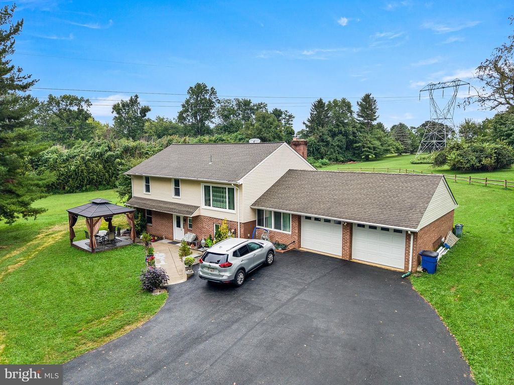 159 PLANEBROOK RD, MALVERN, PA 19355 — photo 2