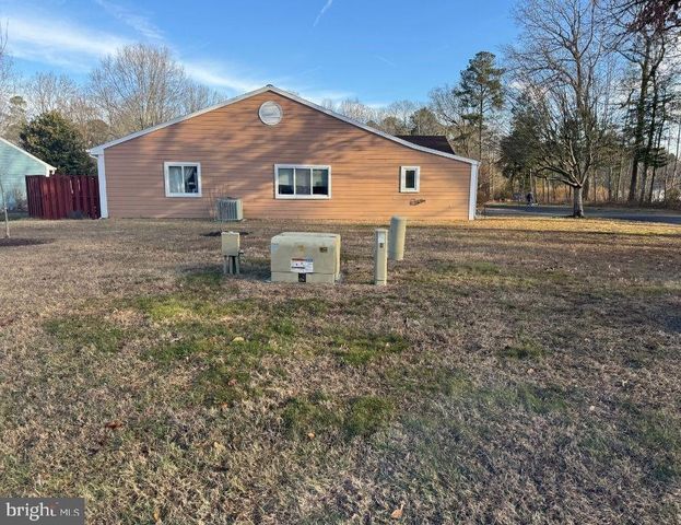 506 EDGEWATER DR, Salisbury, MD 21804