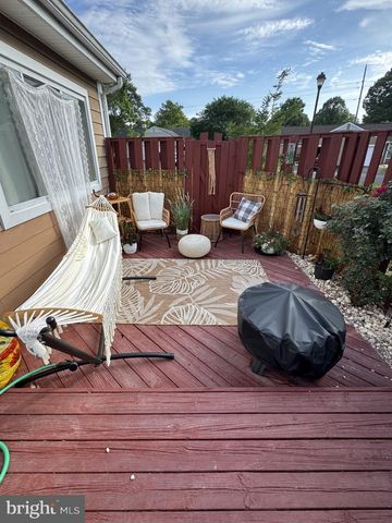 506 EDGEWATER DR, Salisbury, MD 21804