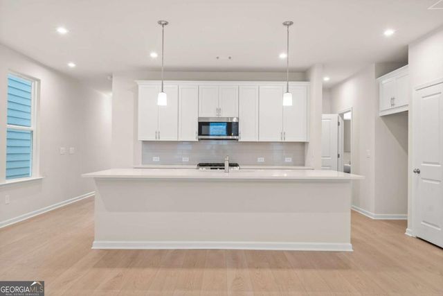 694 Smokey Quartz Way, Kennesaw, GA 30144