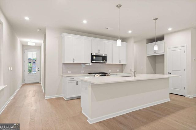 694 Smokey Quartz Way, Kennesaw, GA 30144