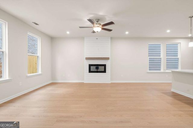 694 Smokey Quartz Way, Kennesaw, GA 30144