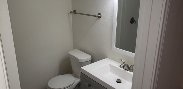 2300 Bamboo Drive N308, Arlington, TX 76006
