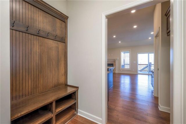 2926 SW Arboridge Drive, Lee's Summit, MO 64082