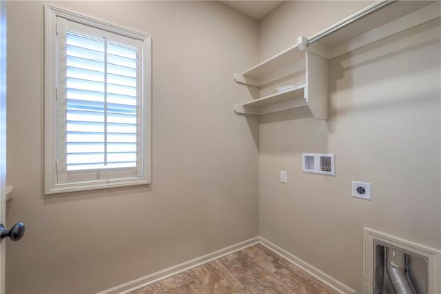 2926 SW Arboridge Drive, Lee's Summit, MO 64082