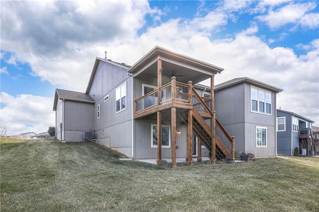 2926 SW Arboridge Drive, Lee's Summit, MO 64082