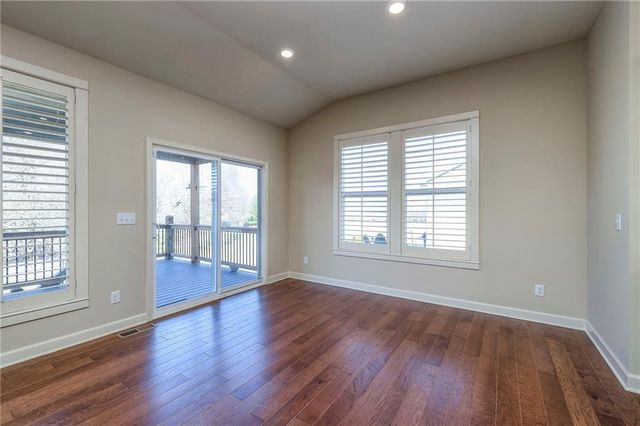 2926 SW Arboridge Drive, Lee's Summit, MO 64082