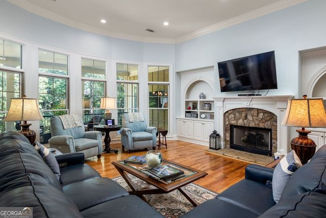 3552 Lake Ridge Drive, Gainesville, GA 30506