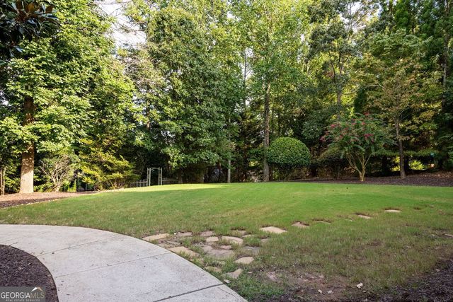 3552 Lake Ridge Drive, Gainesville, GA 30506