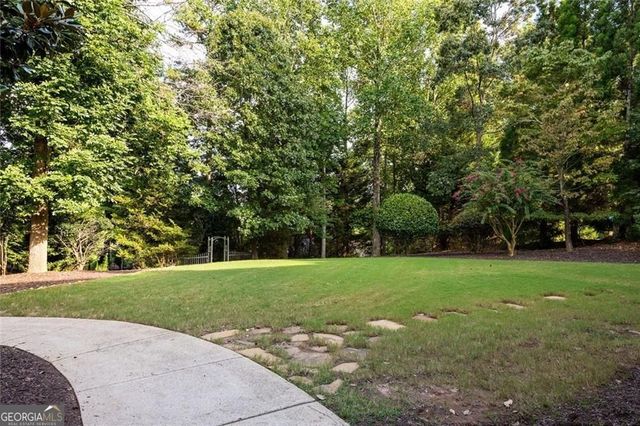 3552 Lake Ridge Drive, Gainesville, GA 30506
