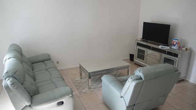 5805 NW Bosque Lane NW, West Palm Beach, FL 33415