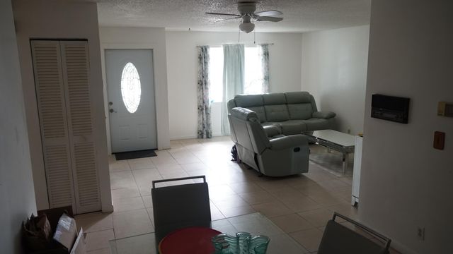 5805 NW Bosque Lane NW, West Palm Beach, FL 33415