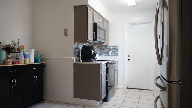 5805 NW Bosque Lane NW, West Palm Beach, FL 33415