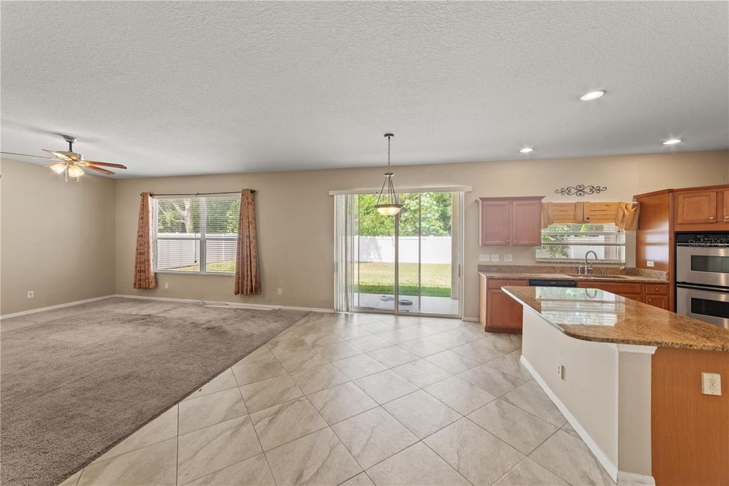 Image 14 of property listing at 6110 39TH COURT E, Bradenton, FL 34203