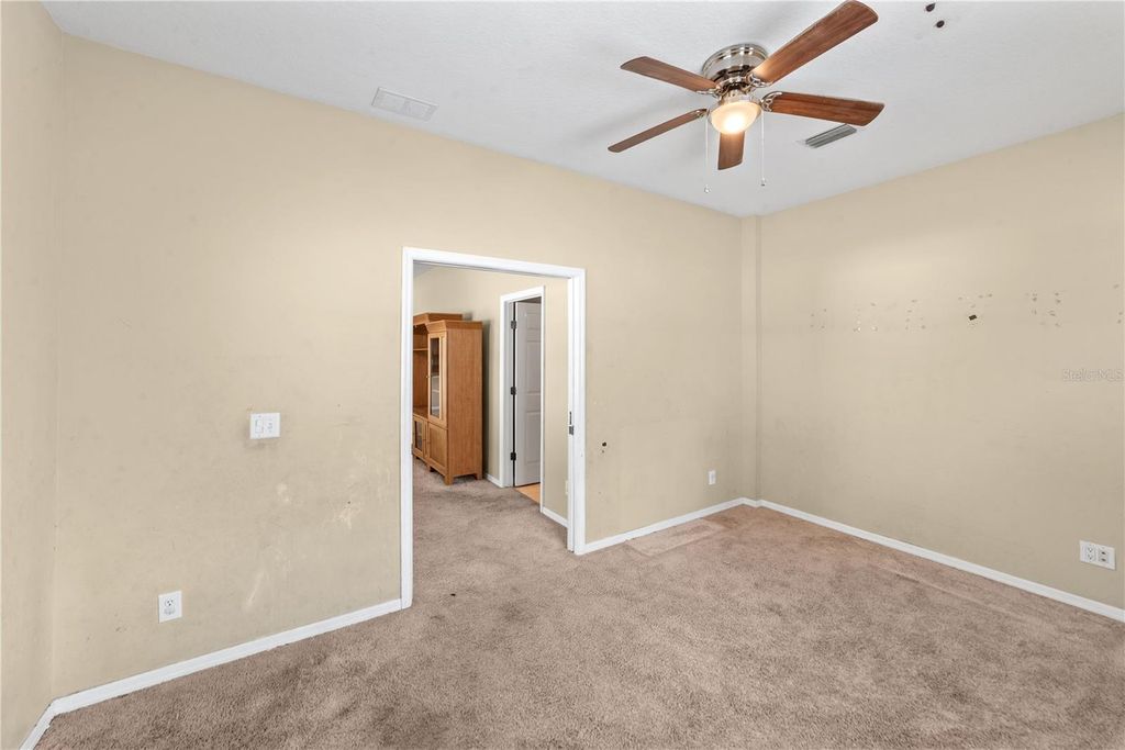 Image 23 of property listing at 6110 39TH COURT E, Bradenton, FL 34203