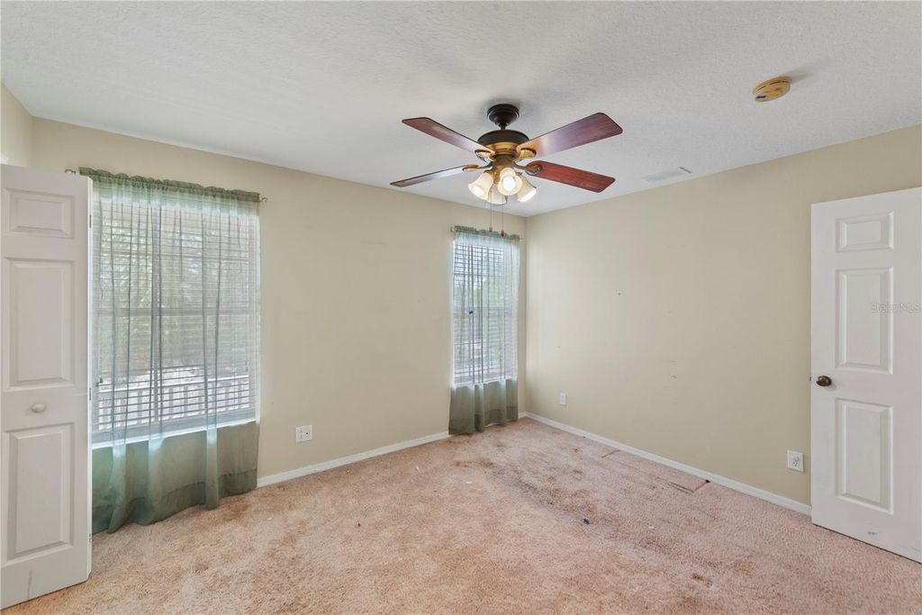 Image 28 of property listing at 6110 39TH COURT E, Bradenton, FL 34203