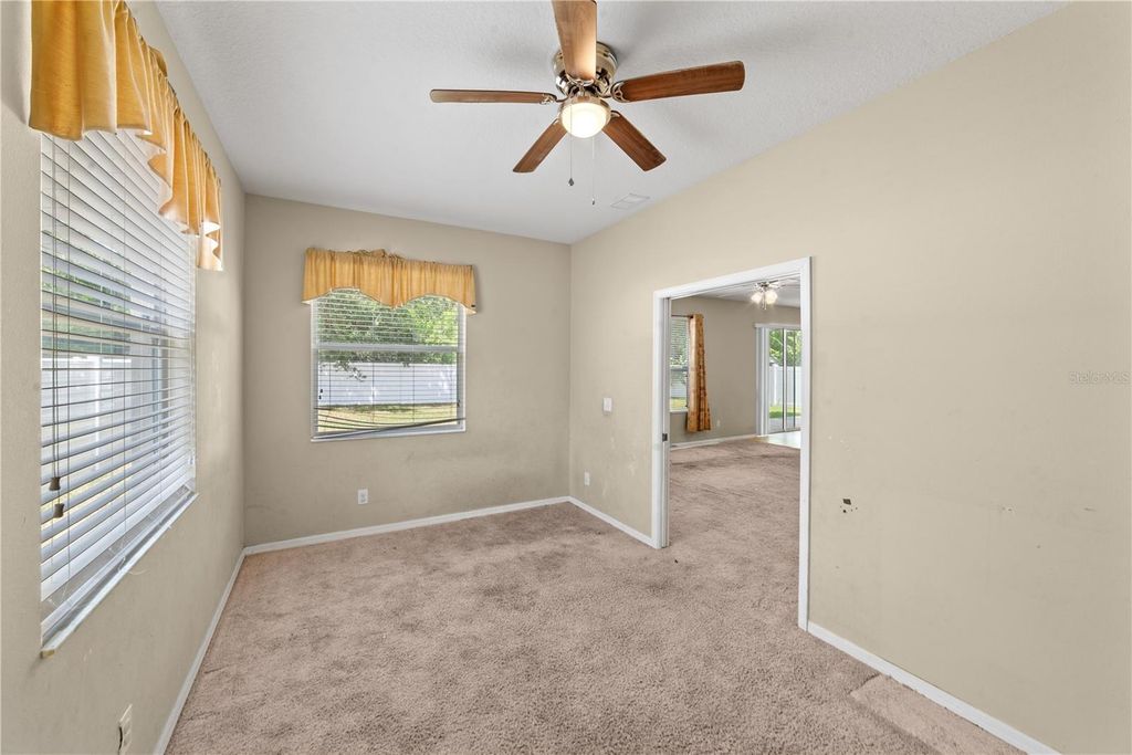 Image 37 of property listing at 6110 39TH COURT E, Bradenton, FL 34203