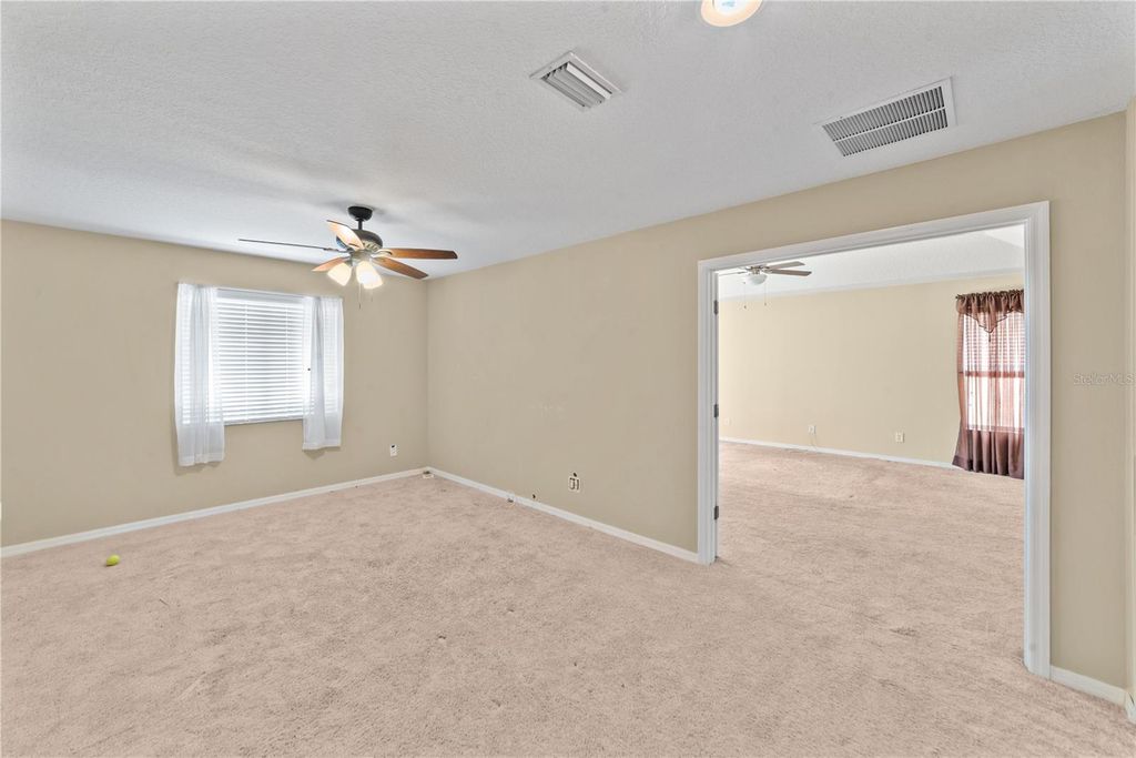 Image 40 of property listing at 6110 39TH COURT E, Bradenton, FL 34203