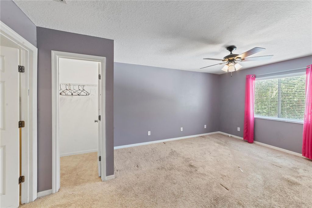 Image 44 of property listing at 6110 39TH COURT E, Bradenton, FL 34203