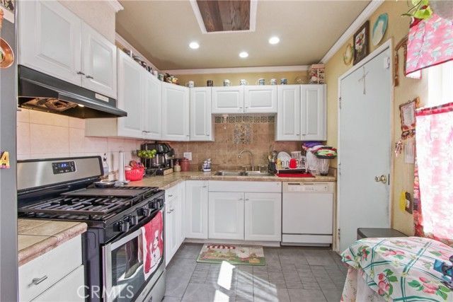 618 E 225th, Carson, CA 90745