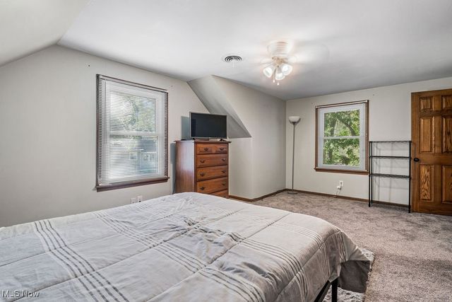 3245 circle, Zanesville, OH 43701