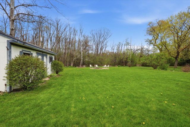 17814 Roosevelt AVENUE, New Berlin, WI 53146