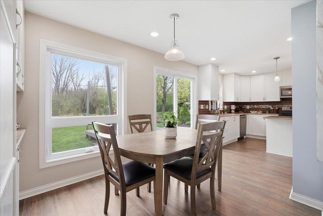 17814 Roosevelt AVENUE, New Berlin, WI 53146