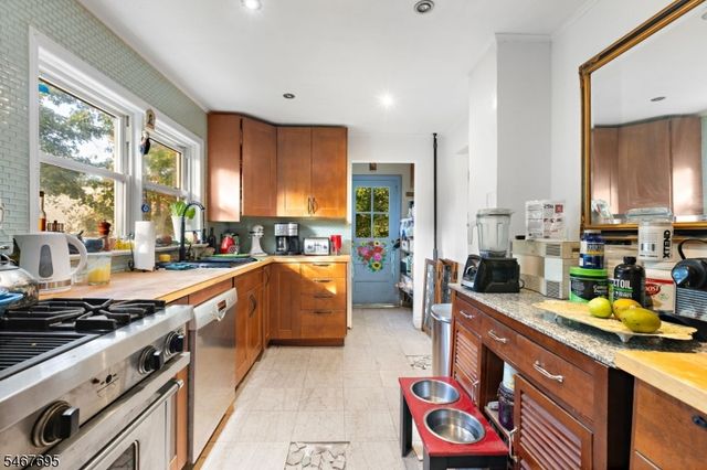 268 Midland Ave, River Edge Boro, NJ 07661