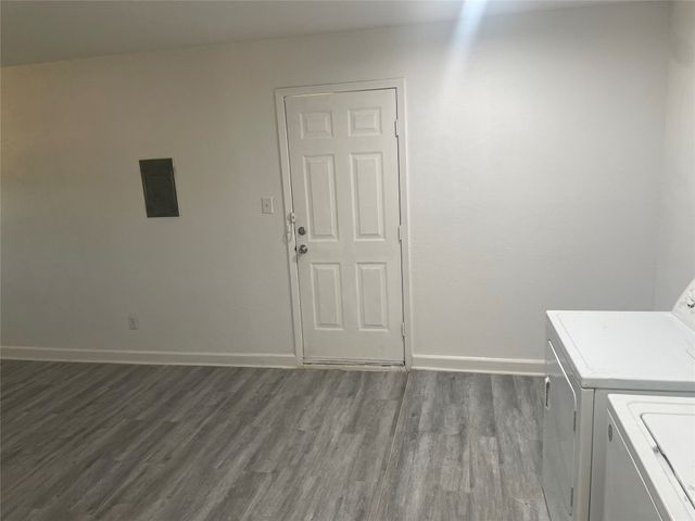 306 S Old Caddo Avenue, Breckenridge, TX 76424