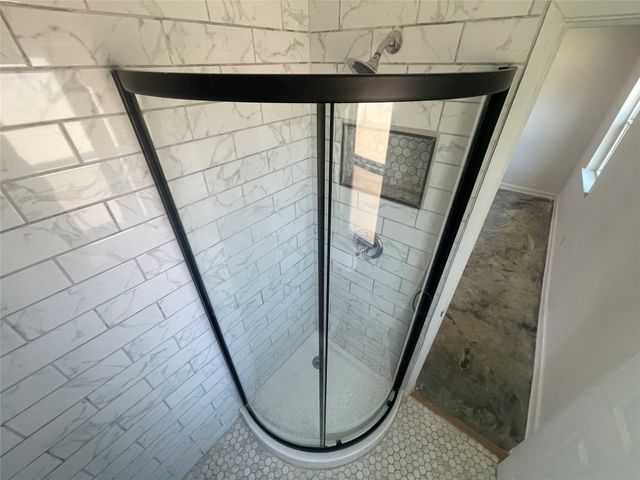 306 S Old Caddo Avenue, Breckenridge, TX 76424