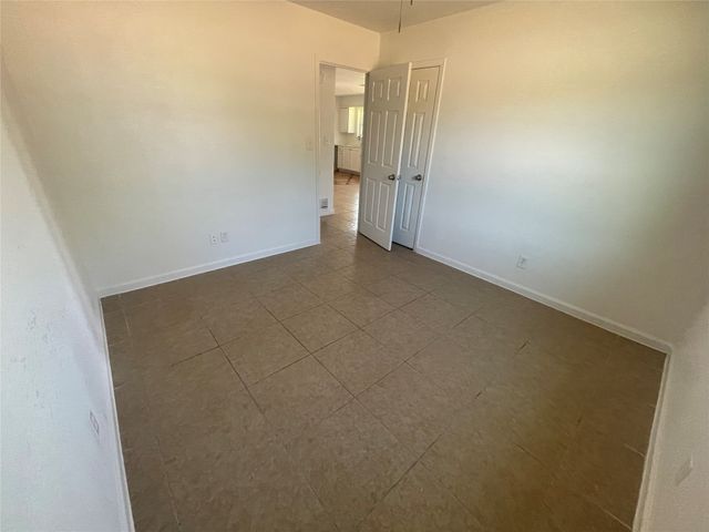 306 S Old Caddo Avenue, Breckenridge, TX 76424