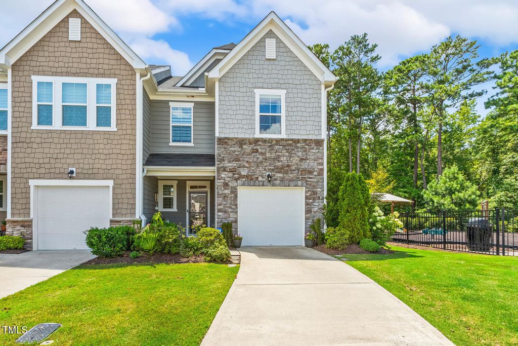 2824 Lanasa Lane, Apex, NC 27523