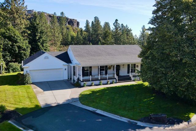 1706 W Wedgewood Ln, Spokane, WA 99208 property photo