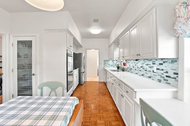 1706 W Wedgewood Ln, Spokane, WA 99208