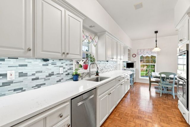 1706 W Wedgewood Ln, Spokane, WA 99208