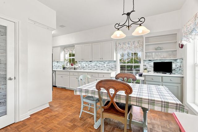 1706 W Wedgewood Ln, Spokane, WA 99208