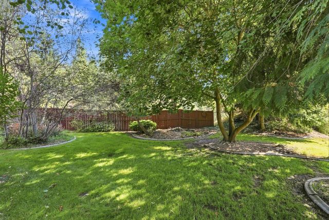 1706 W Wedgewood Ln, Spokane, WA 99208