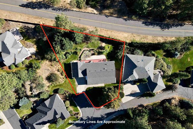 1706 W Wedgewood Ln, Spokane, WA 99208