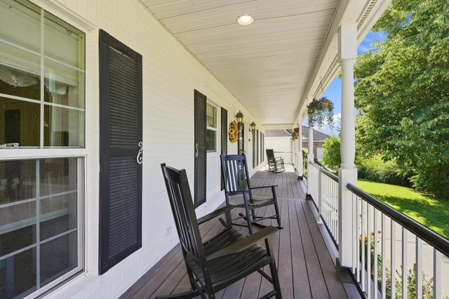 1706 W Wedgewood Ln, Spokane, WA 99208